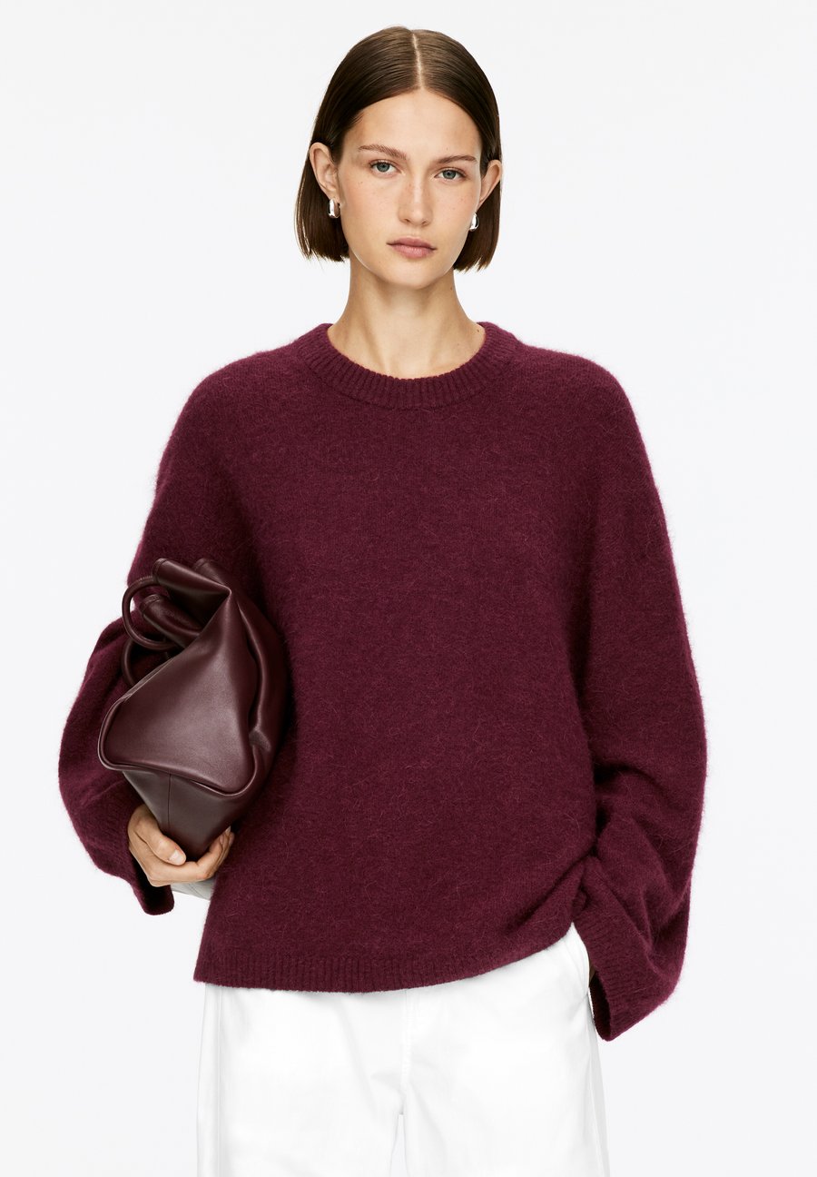 Джемпер ARKET Jumper, Dark Burgundy/Bordeaux
Джемпер ARKET Jumper, Dark Burgundy/Bordeaux