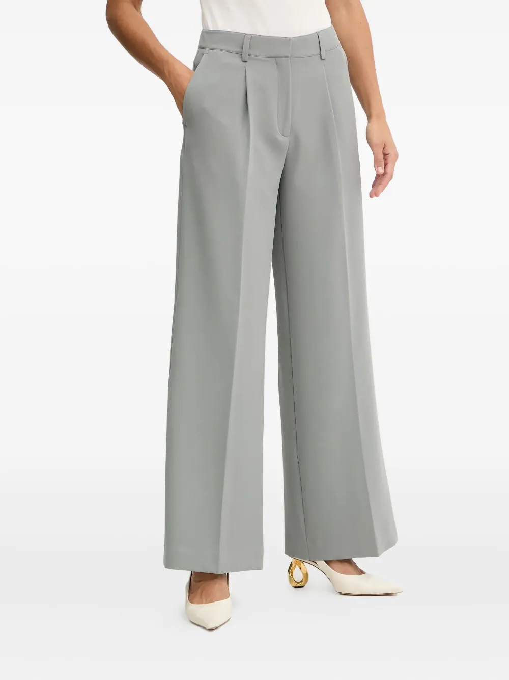 Брюки со складками BOSS, серый
Брюки со складками BOSS, серый