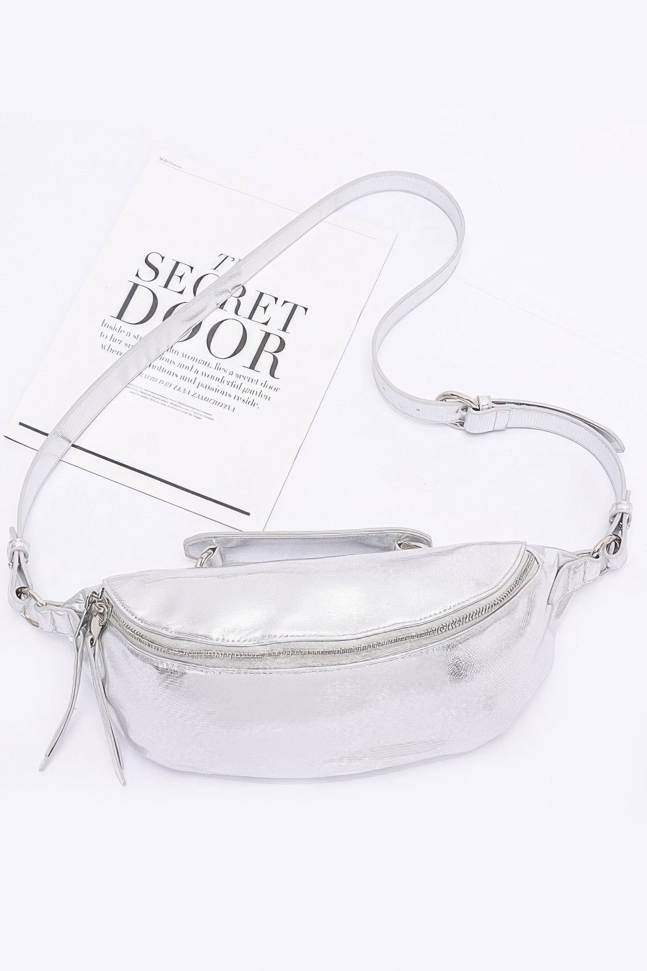 Металлическая сумка через плечо FASHNZFAB, серебряный
Металлическая сумка через плечо FASHNZFAB, серебряный