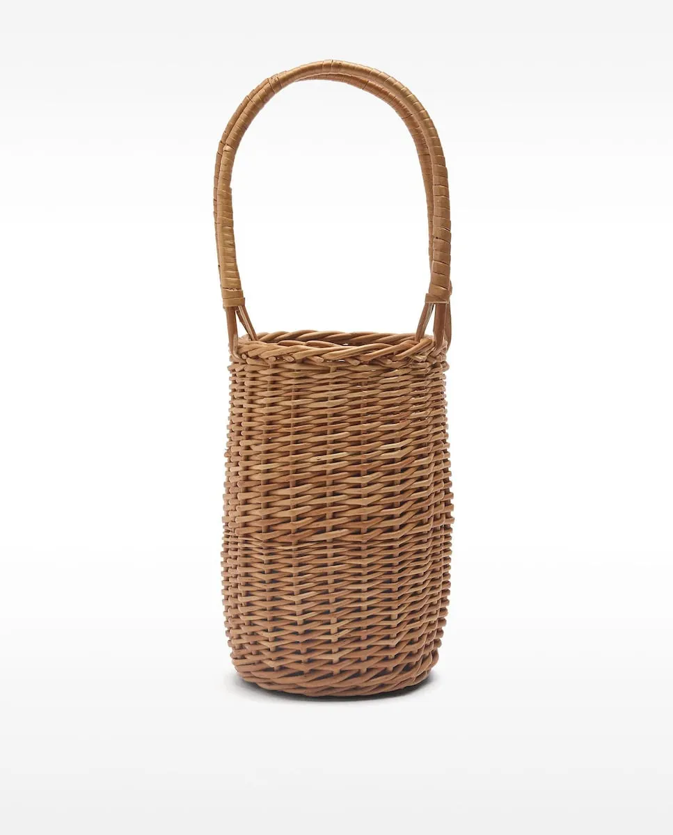 Вытянутая плетеная сумка для вечеринки с принтованным внутренним подкладом Parfois, коричневый
Вытянутая плетеная сумка для вечеринки с принтованным внутренним подкладом Parfois, коричневый