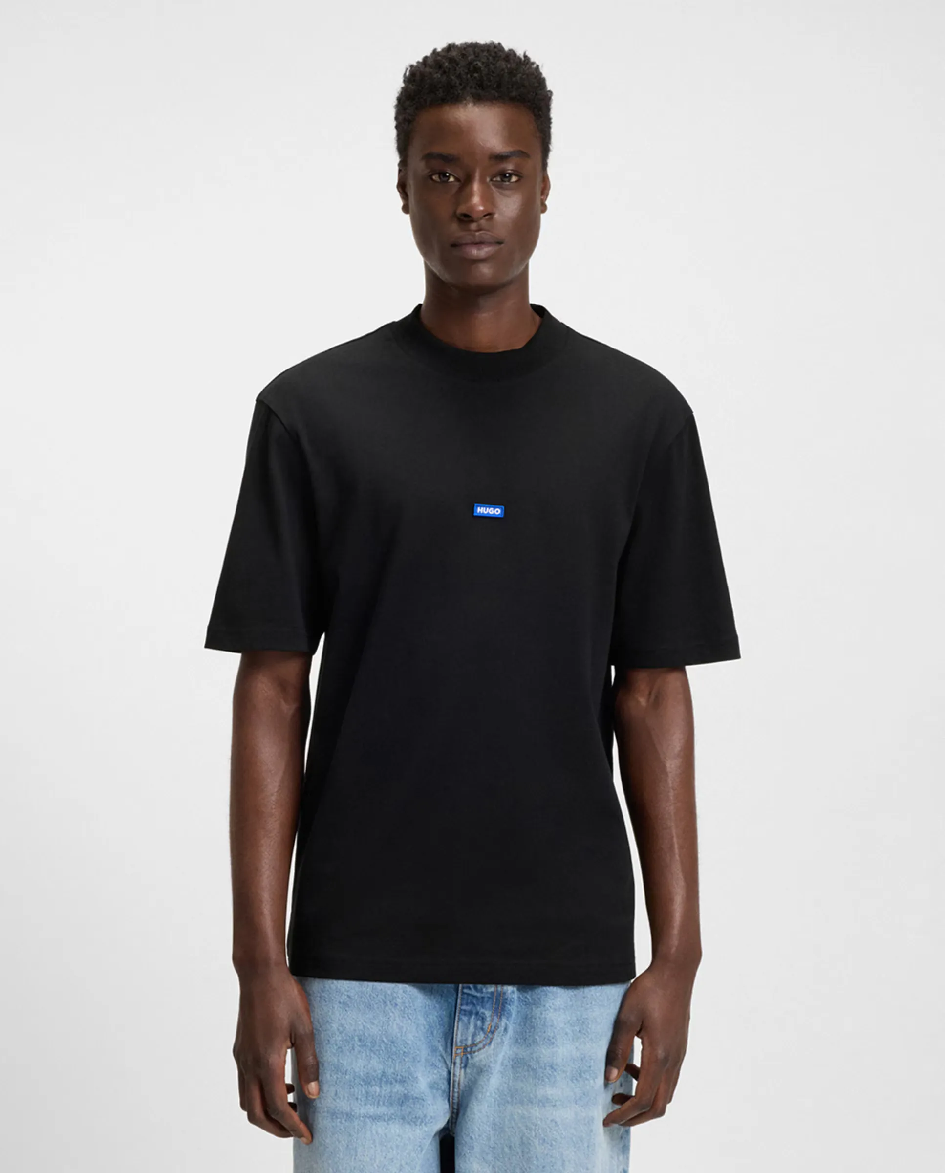 Мужская футболка с коротким рукавом Hugo, черный
Мужская футболка с коротким рукавом Hugo, черный
