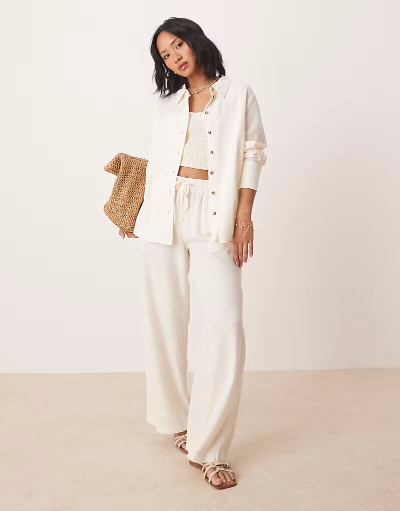 Льняные брюки Petite с широкими штанинами белого цвета Jdy Petite
Льняные брюки Petite с широкими штанинами белого цвета Jdy Petite