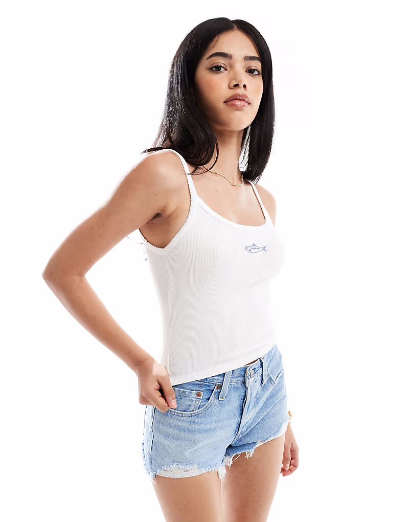 Топ Pull&Bear с принтом сардин белого цвета
Топ Pull&Bear с принтом сардин белого цвета