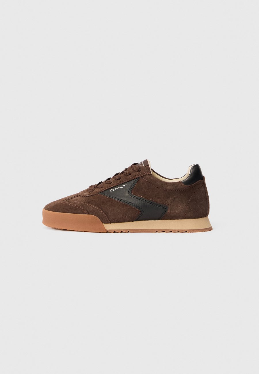 Кроссовки GANT BAYLLE, Dark Brown
Кроссовки GANT BAYLLE, Dark Brown