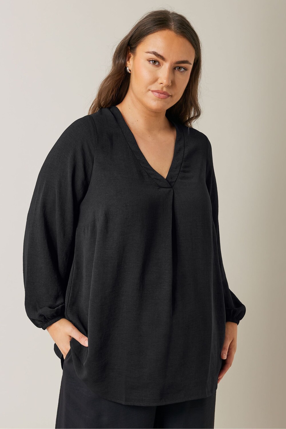 Плиссированный передний верх Evans, черный
Плиссированный передний верх Evans, черный