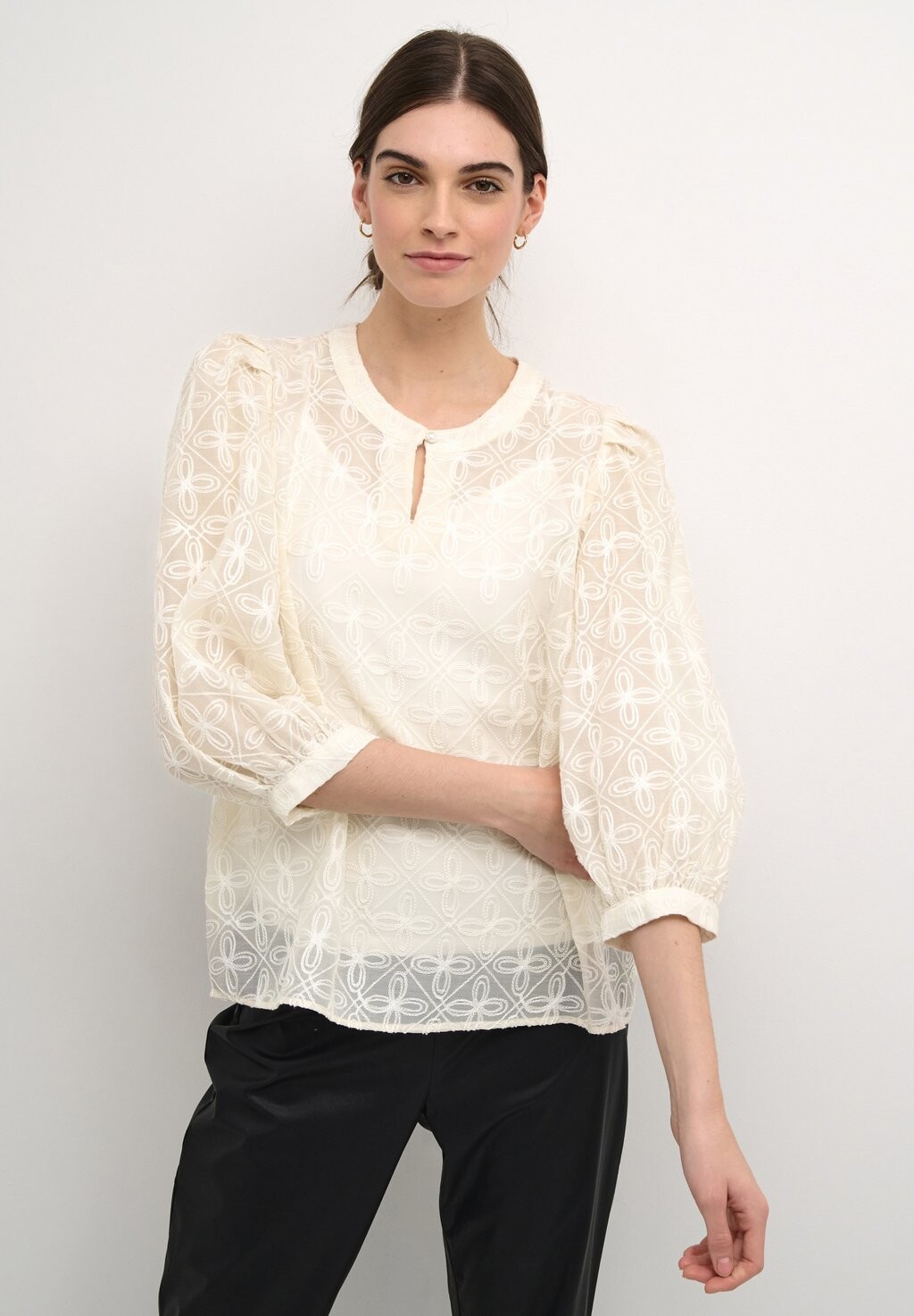 Блуза ANNASOFIE Culture, бежевый
Блуза ANNASOFIE Culture, бежевый