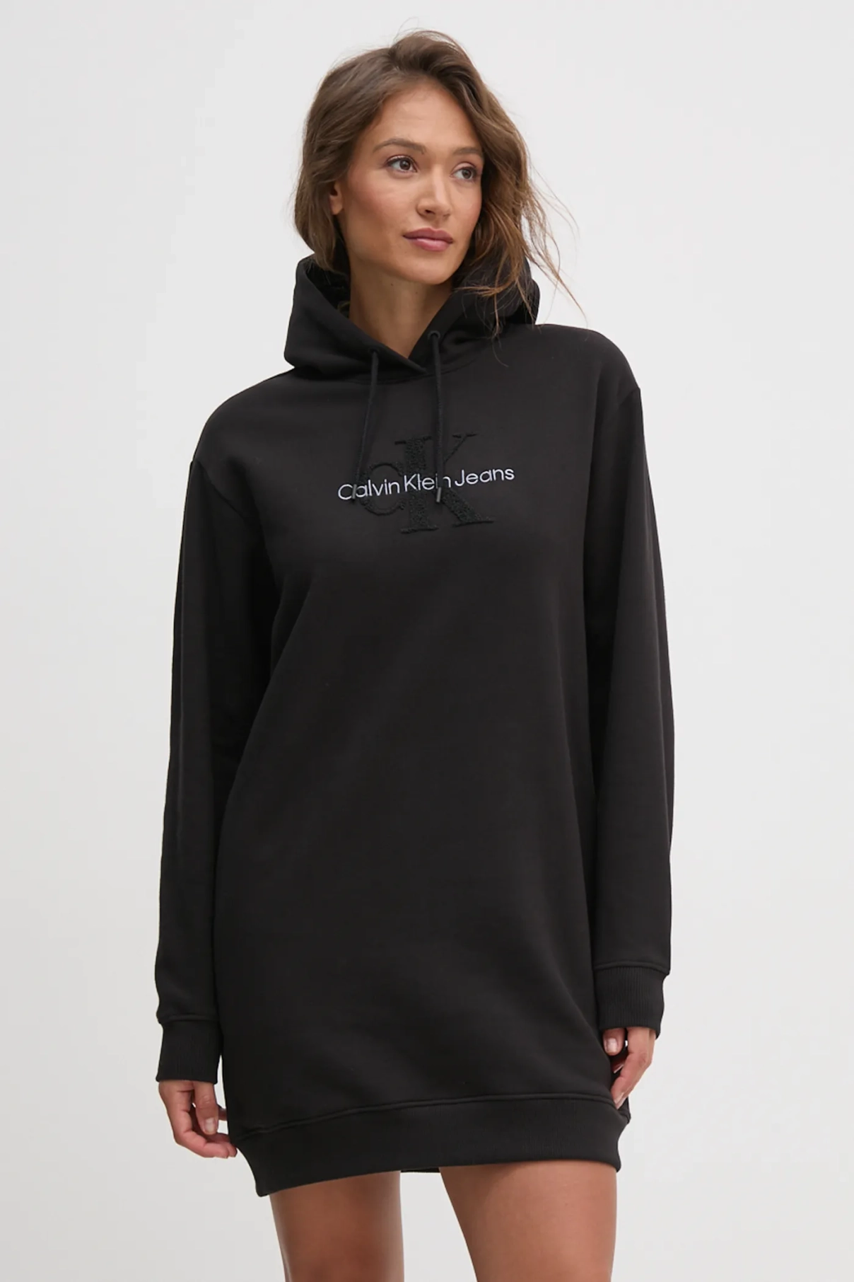 Хлопковое платье Calvin Klein Jeans, черный
Хлопковое платье Calvin Klein Jeans, черный