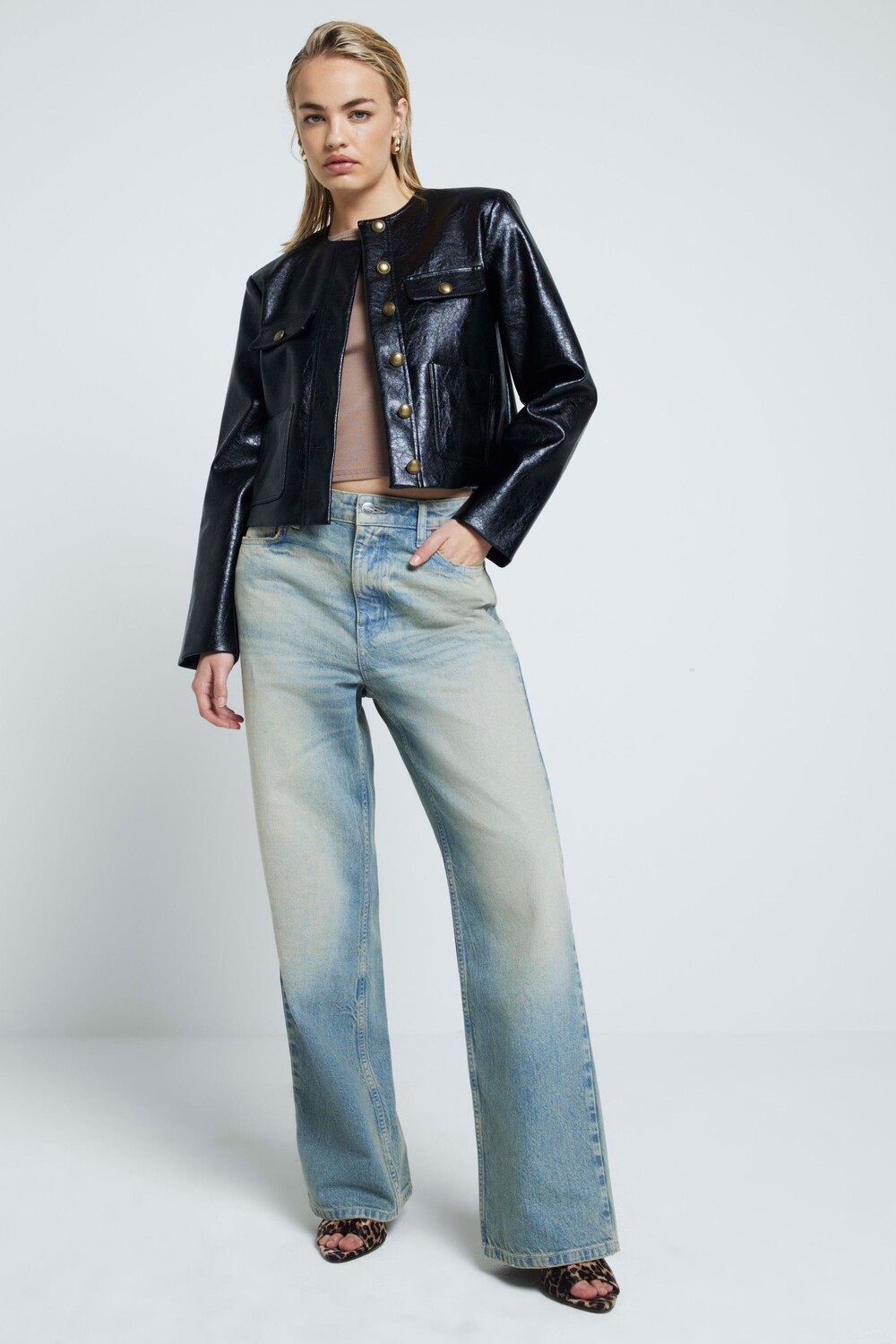 Куртка из искусственной кожи с трофеем River Island, черный
Куртка из искусственной кожи с трофеем River Island, черный