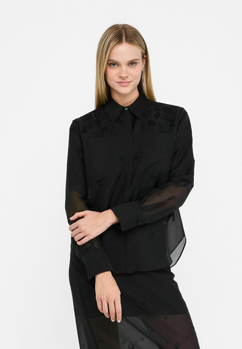 Блузка на пуговицах LIU JO, черный
Блузка на пуговицах LIU JO, черный