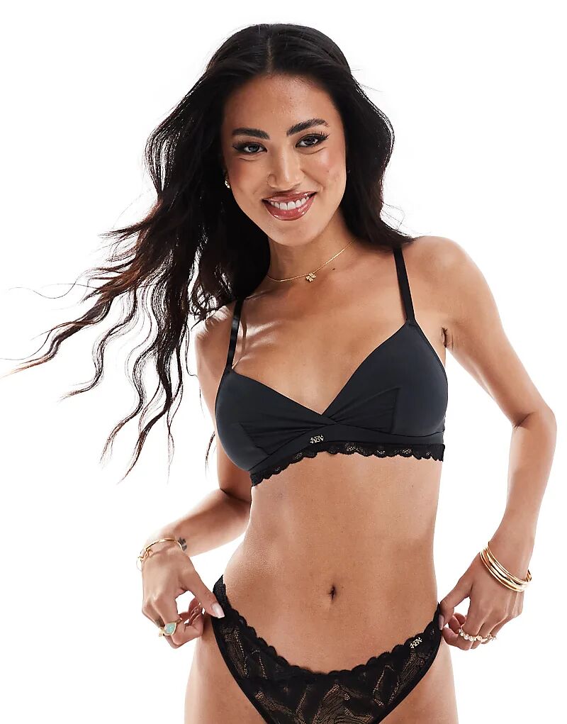 Треугольный бюстгальтер-бралетт KBX Harper черного цвета
Треугольный бюстгальтер-бралетт KBX Harper черного цвета