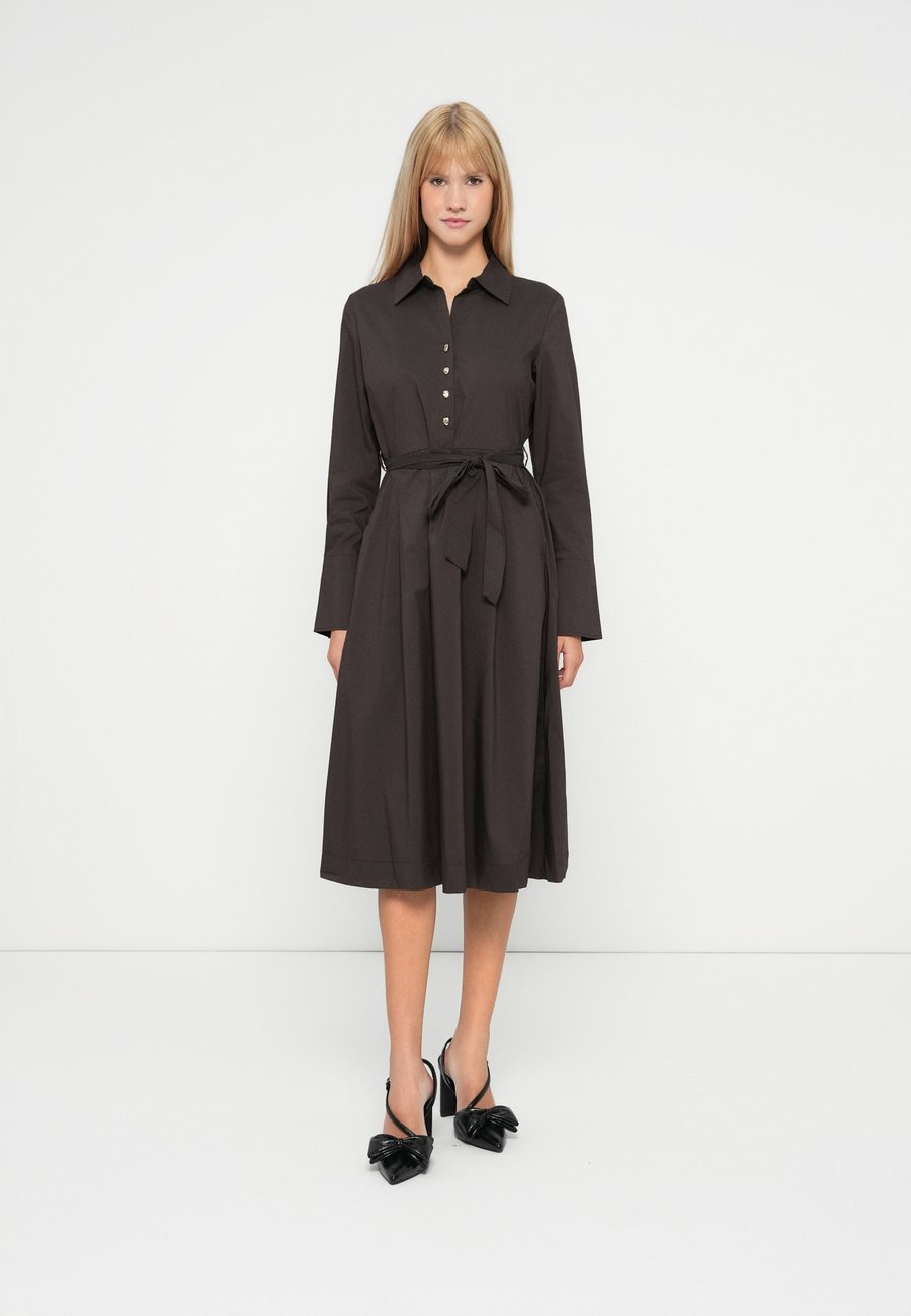 Платье Vero Moda VMFRIBA CALF DRESS, Chocolate Torte/Dark Brown
Платье Vero Moda VMFRIBA CALF DRESS, Chocolate Torte/Dark Brown