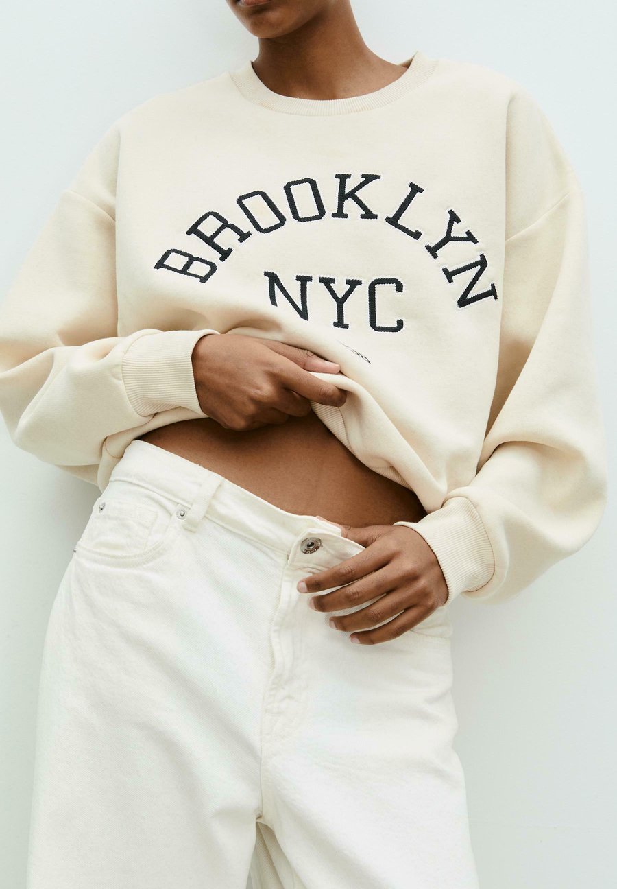 Толстовка Stradivarius Sweatshirt, Stone
Толстовка Stradivarius Sweatshirt, Stone