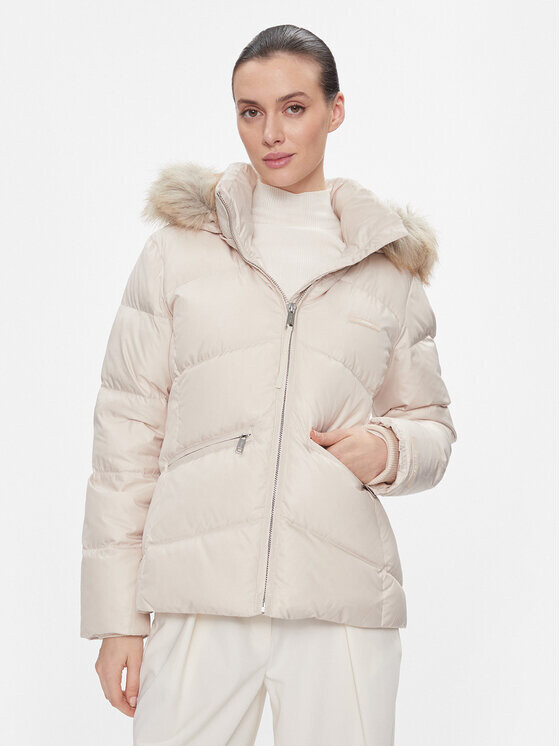 Пуховик стандартного кроя Calvin Klein, бежевый
Пуховик стандартного кроя Calvin Klein, бежевый