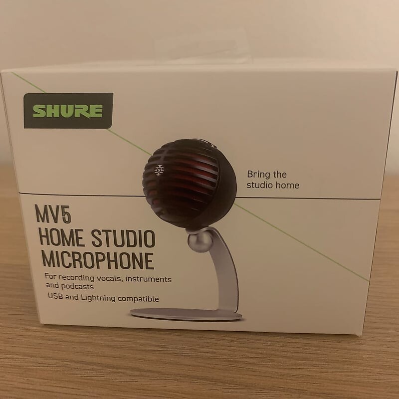 Конденсаторный микрофон Shure MOTIV MV5-B Lightning / USB Condenser Microphone
Конденсаторный микрофон Shure MOTIV MV5-B Lightning / USB Condenser Microphone