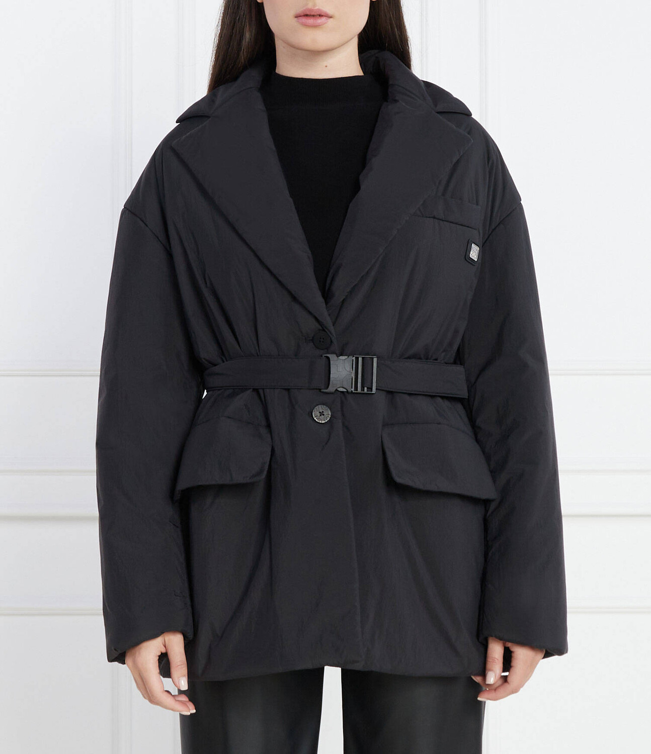 Куртка HUGO Aulara Oversize fit, черный
Куртка HUGO Aulara Oversize fit, черный