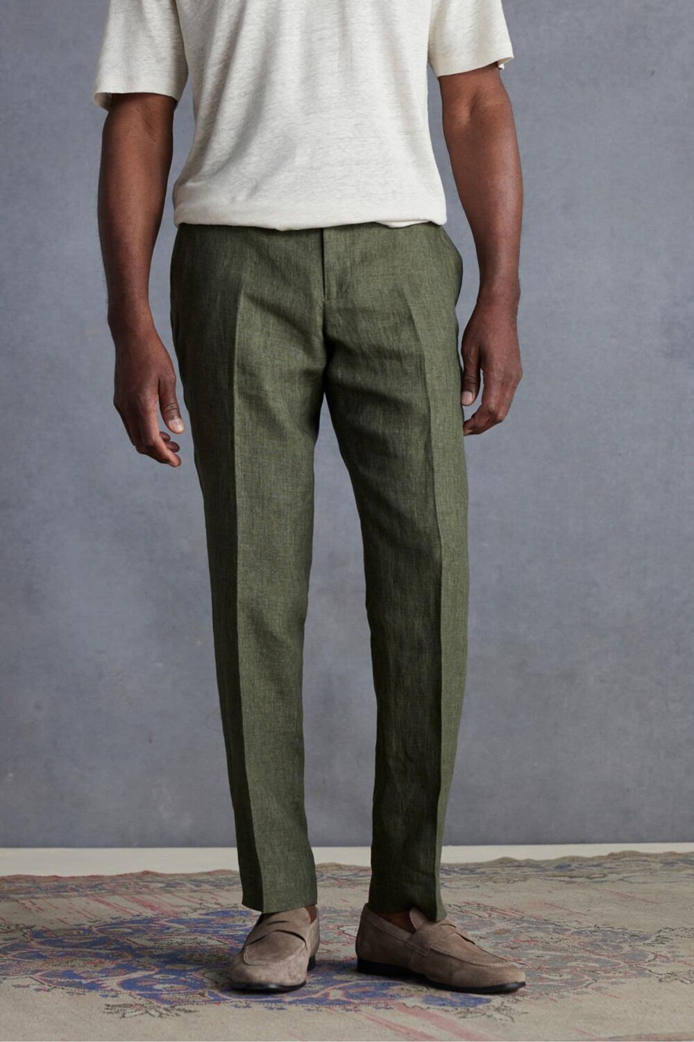 Фирменный льняной костюм приталенного кроя Leomaster: брюки Next, зеленый
Фирменный льняной костюм приталенного кроя Leomaster: брюки Next, зеленый