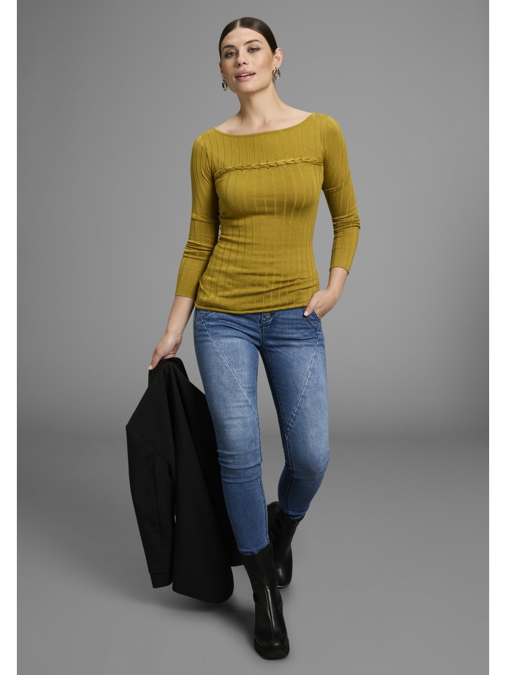 зеленый вязаный свитер Bruno Banani
зеленый вязаный свитер Bruno Banani