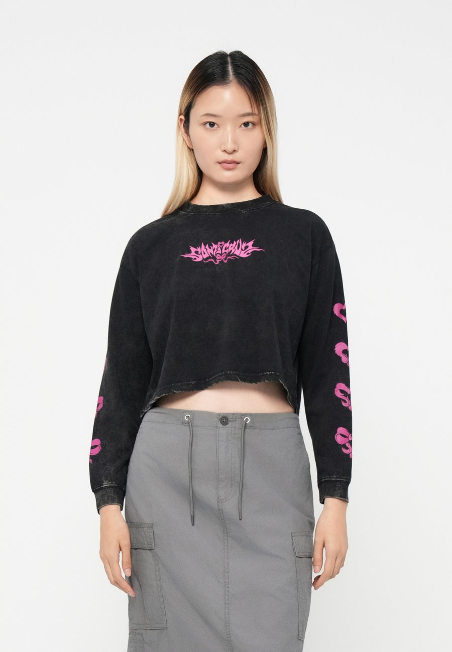 Топ Santa Cruz EVOLVE STRIP, Black
Топ Santa Cruz EVOLVE STRIP, Black