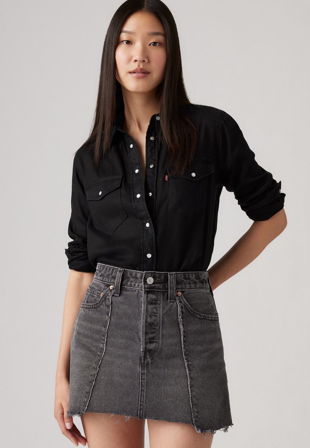 Блузка на пуговицах ICONIC WESTERN Levi's, деним
Блузка на пуговицах ICONIC WESTERN Levi's, деним