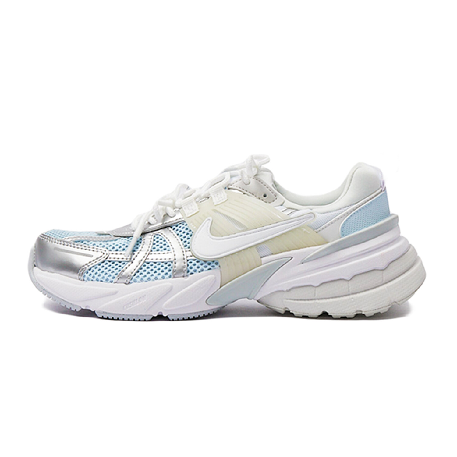 Кроссовки для бега V2K Run женские с низким верхом, цвет синий/белый/серебристый Nike
Кроссовки для бега V2K Run женские с низким верхом, цвет синий/белый/серебристый Nike