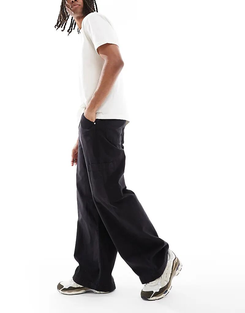 Супер мешковатые брюки-карго ASOS DESIGN черного цвета
Супер мешковатые брюки-карго ASOS DESIGN черного цвета