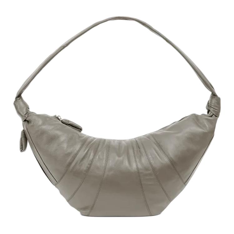 Lemaire Кожаная сумка-круассан через плечо с козьим рогом на одно плечо большая женская серо-зеленая
Lemaire Кожаная сумка-круассан через плечо с козьим рогом на одно плечо большая женская серо-зеленая