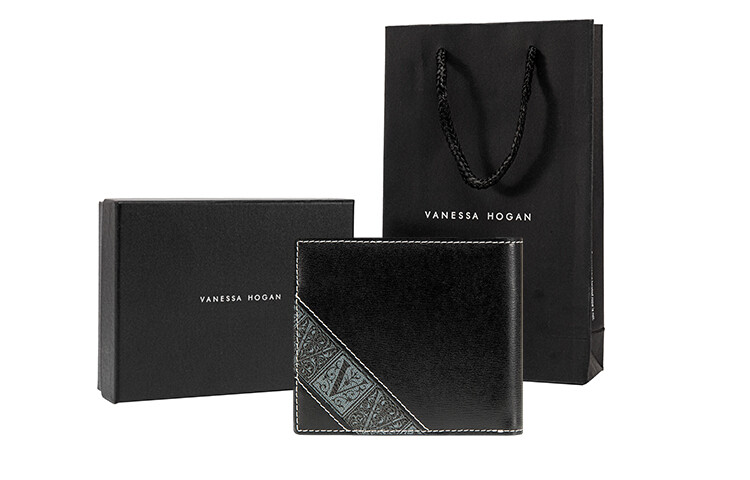 Vanessa Hogan Мужской кошелек с монограммой, Черный
Vanessa Hogan Мужской кошелек с монограммой, Черный