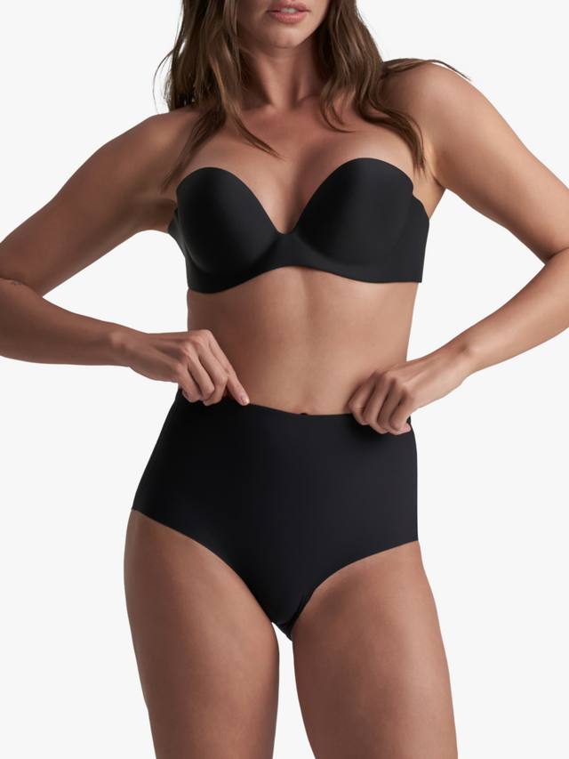 Низкие трусики с завышенной талией Bye Bra, Black
Низкие трусики с завышенной талией Bye Bra, Black