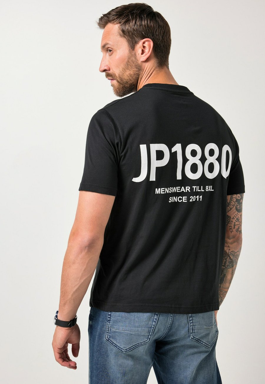 Футболка JP1880 HALF SLEEVE LOGO, Black, Черный, Футболка JP1880 HALF SLEEVE LOGO, Black
Футболка JP1880 HALF SLEEVE LOGO, Black, Черный, Футболка JP1880 HALF SLEEVE LOGO, Black