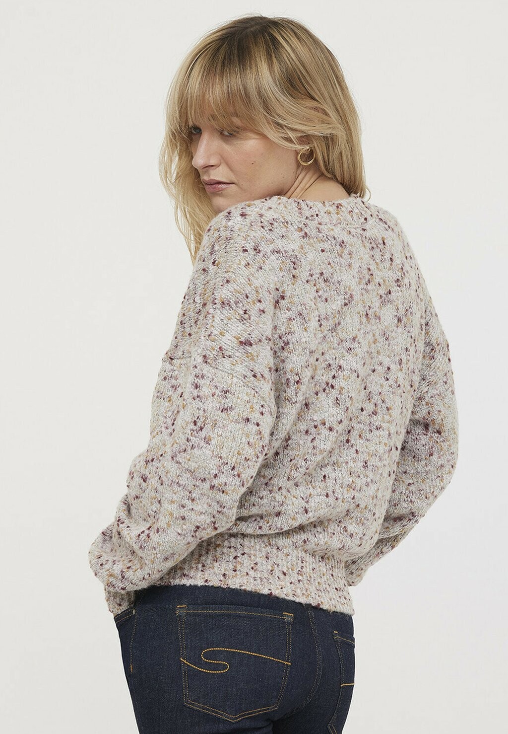 Джемпер CALOPA Lee Cooper, светло-коричневый
Джемпер CALOPA Lee Cooper, светло-коричневый