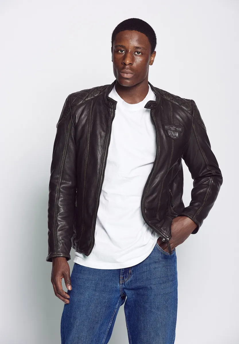 Кожаная куртка МУСТАНГ "31019253" Mustang, черный
Кожаная куртка МУСТАНГ "31019253" Mustang, черный