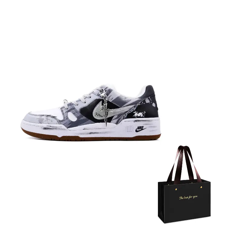 Nike Full Force Mist Island Chasing The Wind устойчивые к истиранию низкие кроссовки для скейтбординга Unisex Silver Gray
Nike Full Force Mist Island Chasing The Wind устойчивые к истиранию низкие кроссовки для скейтбординга Unisex Silver Gray