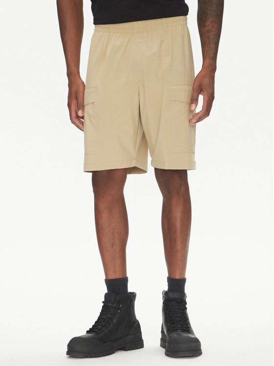 Спортивные шорты обычного кроя TB0A677F Timberland, бежевый
Спортивные шорты обычного кроя TB0A677F Timberland, бежевый