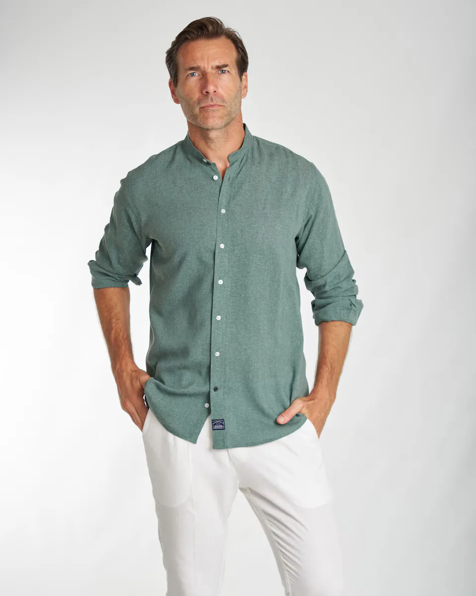 Мужская льняная рубашка классического кроя, гладкая, зеленого цвета Spagnolo, зеленый 
Мужская льняная рубашка классического кроя, гладкая, зеленого цвета Spagnolo, зеленый
