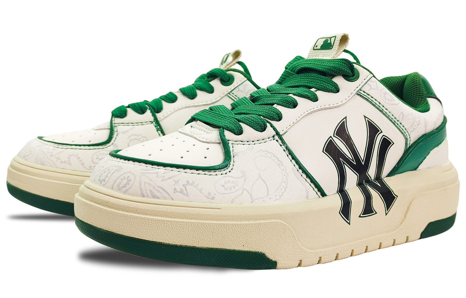 Кроссовки MLB Chunky Liner Skateboarding Shoes Unisex Low-top Green, белый
Кроссовки MLB Chunky Liner Skateboarding Shoes Unisex Low-top Green, белый