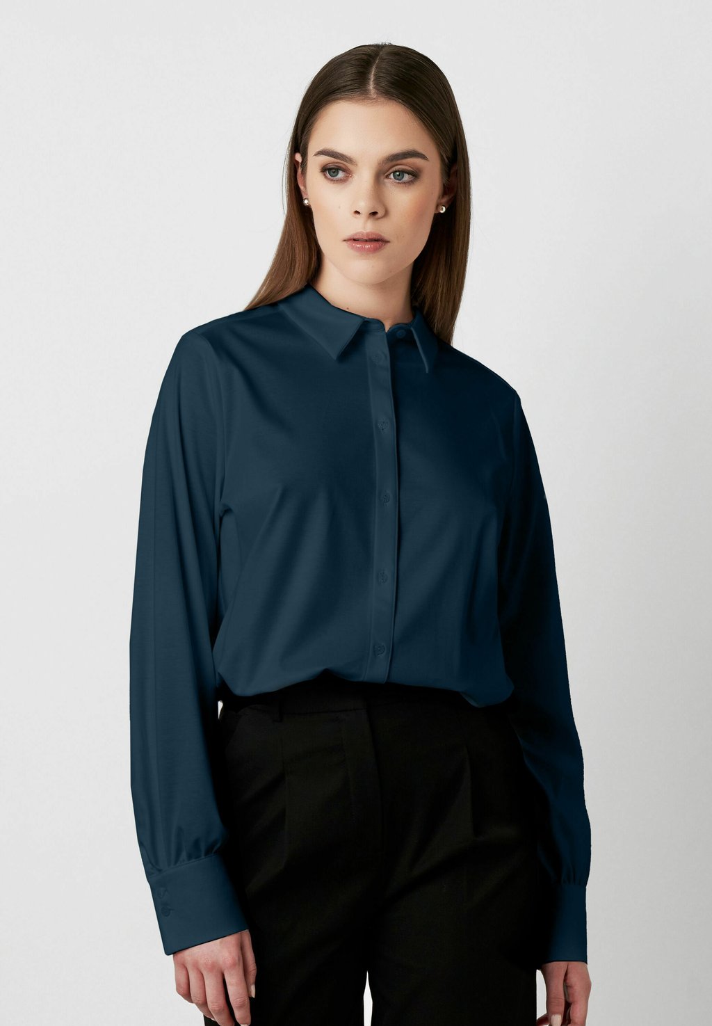 Блузка на пуговицах DESOTO, темно-синий
Блузка на пуговицах DESOTO, темно-синий