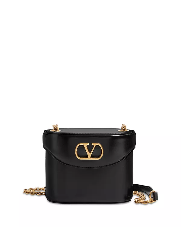 Сумка-Ведро Vain vlogo convertible vanity bucket bag Valentino Garavani, черный
Сумка-Ведро Vain vlogo convertible vanity bucket bag Valentino Garavani, черный