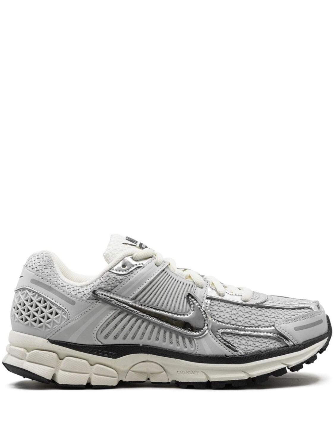 Кроссовки Zoom Vomero 5 Chrome Nike, серый
Кроссовки Zoom Vomero 5 Chrome Nike, серый