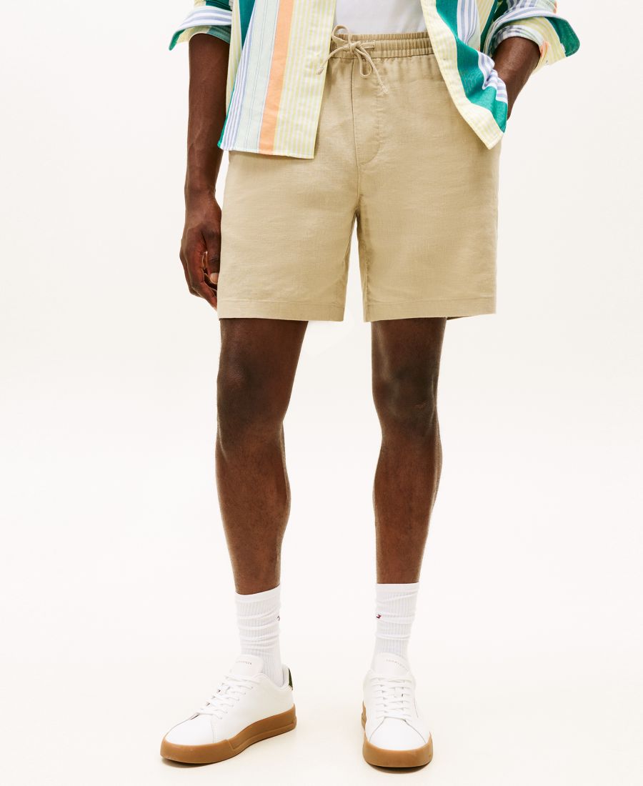 Мужские шорты Mercer 7 Pull-On Tommy Hilfiger, Sandalwood
Мужские шорты Mercer 7 Pull-On Tommy Hilfiger, Sandalwood