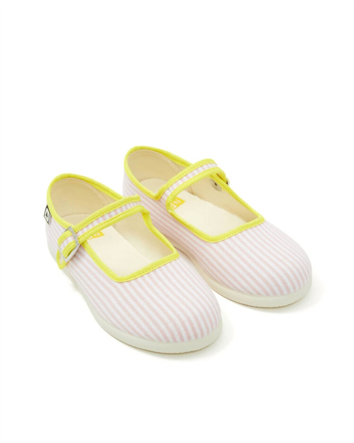 Туфли Jane для девочек в полоску розового цвета Bonton
Туфли Jane для девочек в полоску розового цвета Bonton