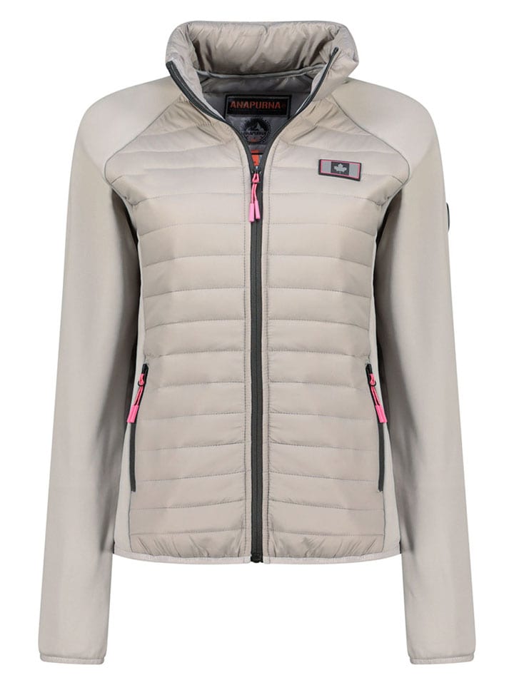 ANAPURNA Гибридная куртка «Турана» бежевого цвета
ANAPURNA Гибридная куртка «Турана» бежевого цвета