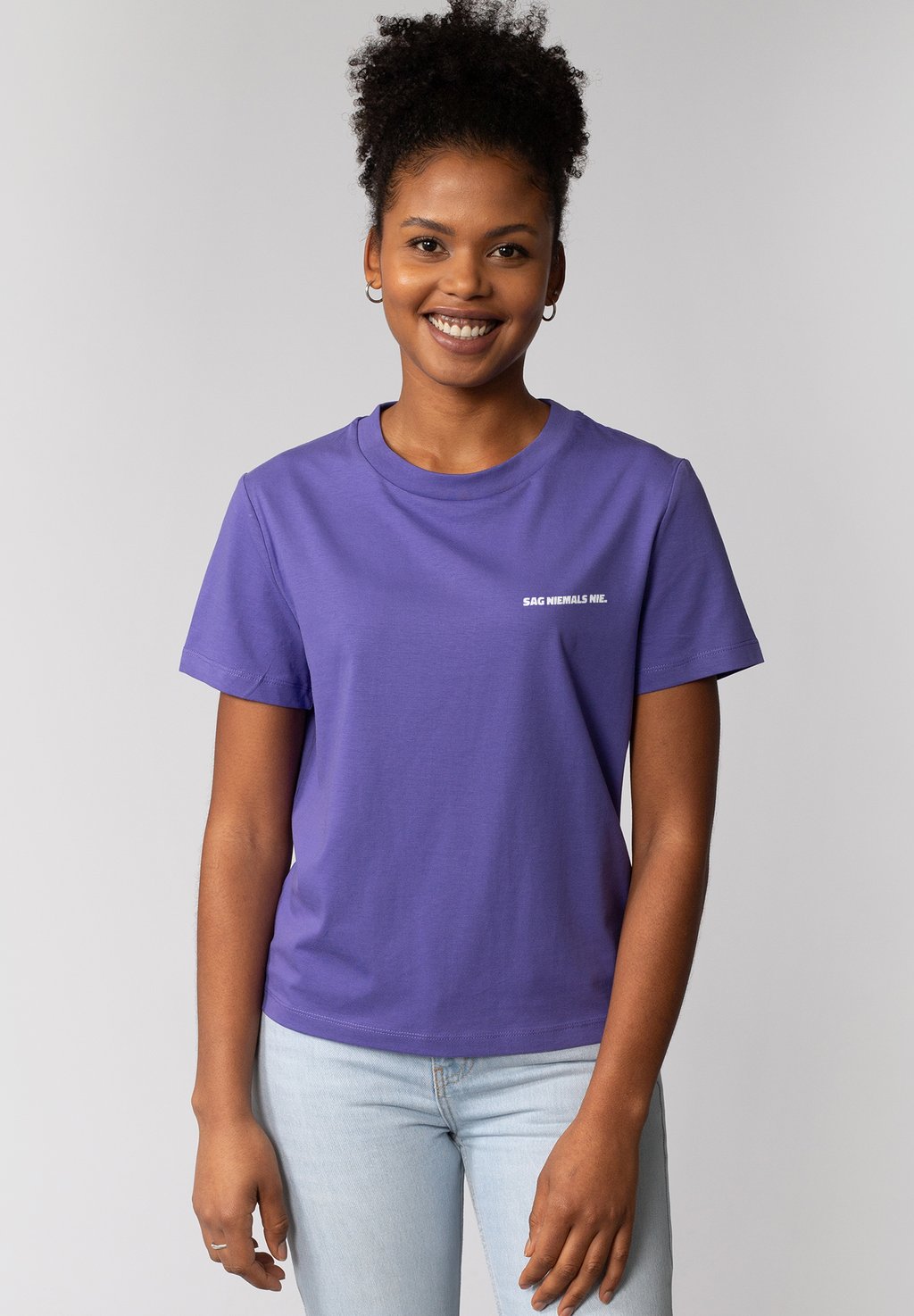 Базовая футболка SAG NIEMALS NIE watapparel, фиолетовый
Базовая футболка SAG NIEMALS NIE watapparel, фиолетовый