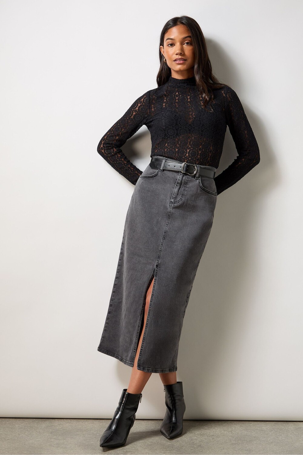 Джинсовая юбка миди Ro&Zo, серый
Джинсовая юбка миди Ro&Zo, серый