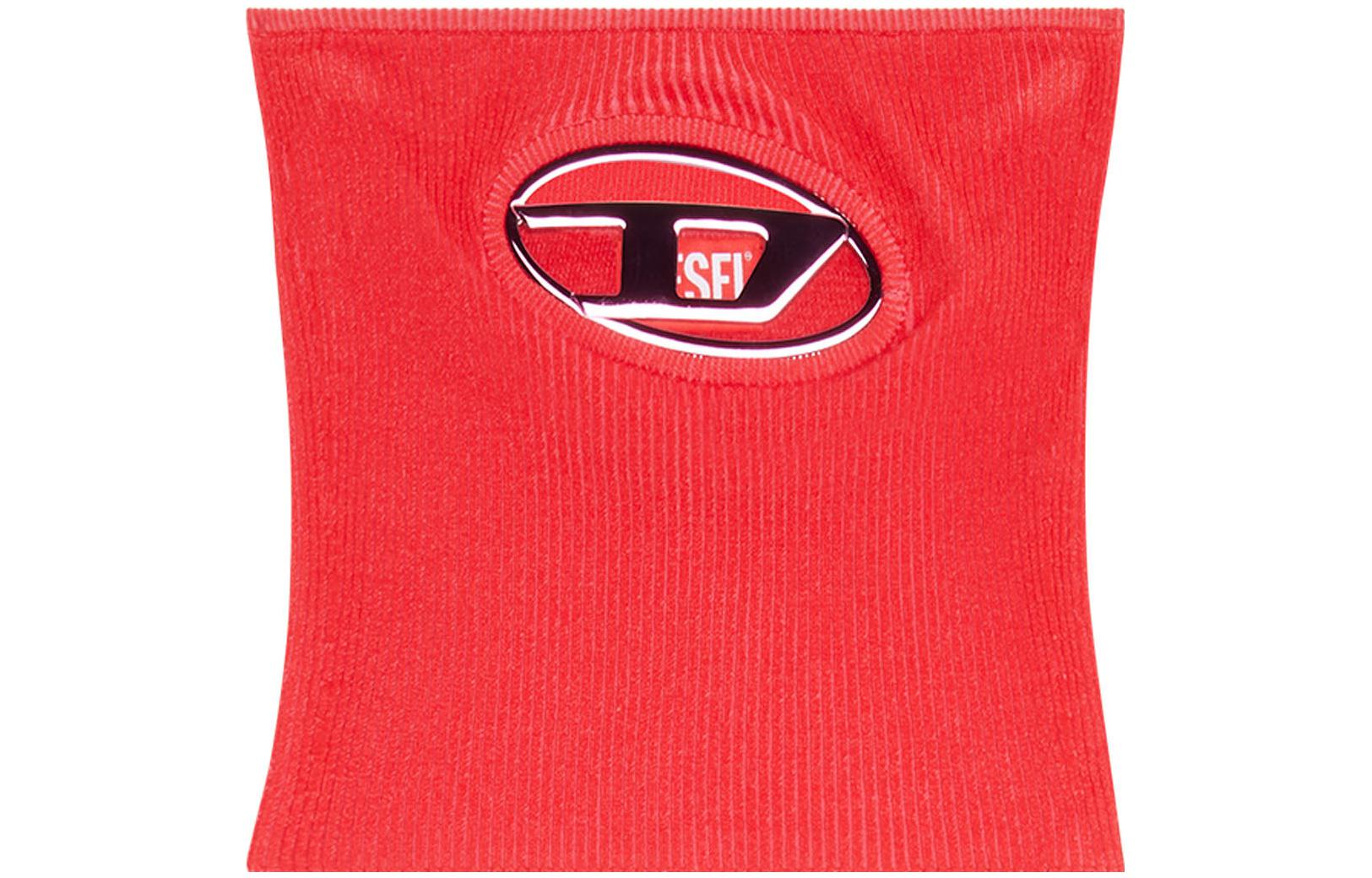 Топ-бандо с логотипом M-Clarksville-A DIESEL, красный
Топ-бандо с логотипом M-Clarksville-A DIESEL, красный