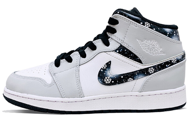 Кроссовки Air JORDAN 1 Vintage Basketball Shoes Women's Mid-Top Gray Black White
Кроссовки Air JORDAN 1 Vintage Basketball Shoes Women's Mid-Top Gray Black White