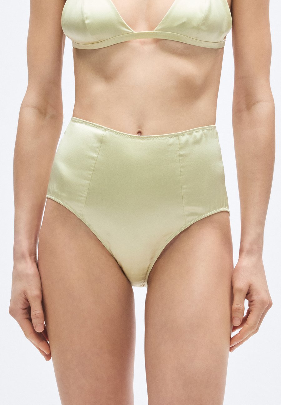 Брифы KIKI DE MONTPARNASSE TOUS LES JOURS HIGH WAIST, Beurre/Light Yellow
Брифы KIKI DE MONTPARNASSE TOUS LES JOURS HIGH WAIST, Beurre/Light Yellow