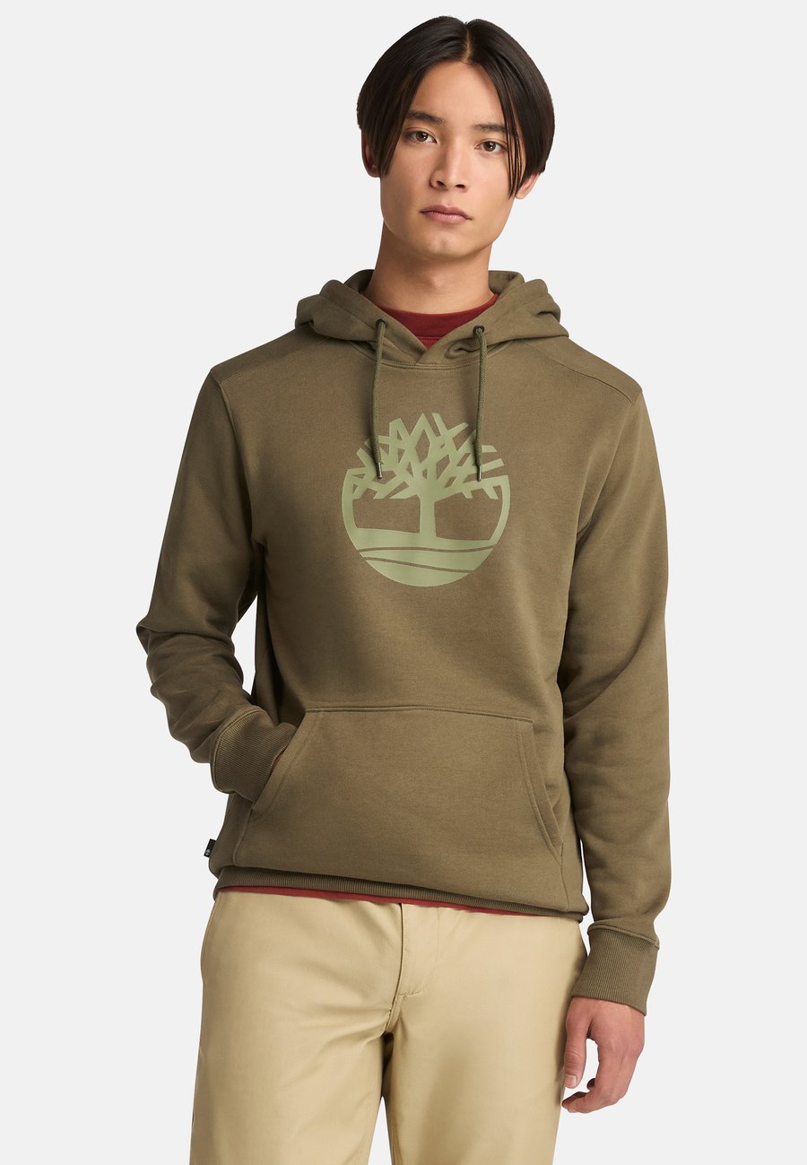 Худи Timberland KENNEBEC RIVER TREE LOGO , Leaf Green/Dark Green
Худи Timberland KENNEBEC RIVER TREE LOGO , Leaf Green/Dark Green