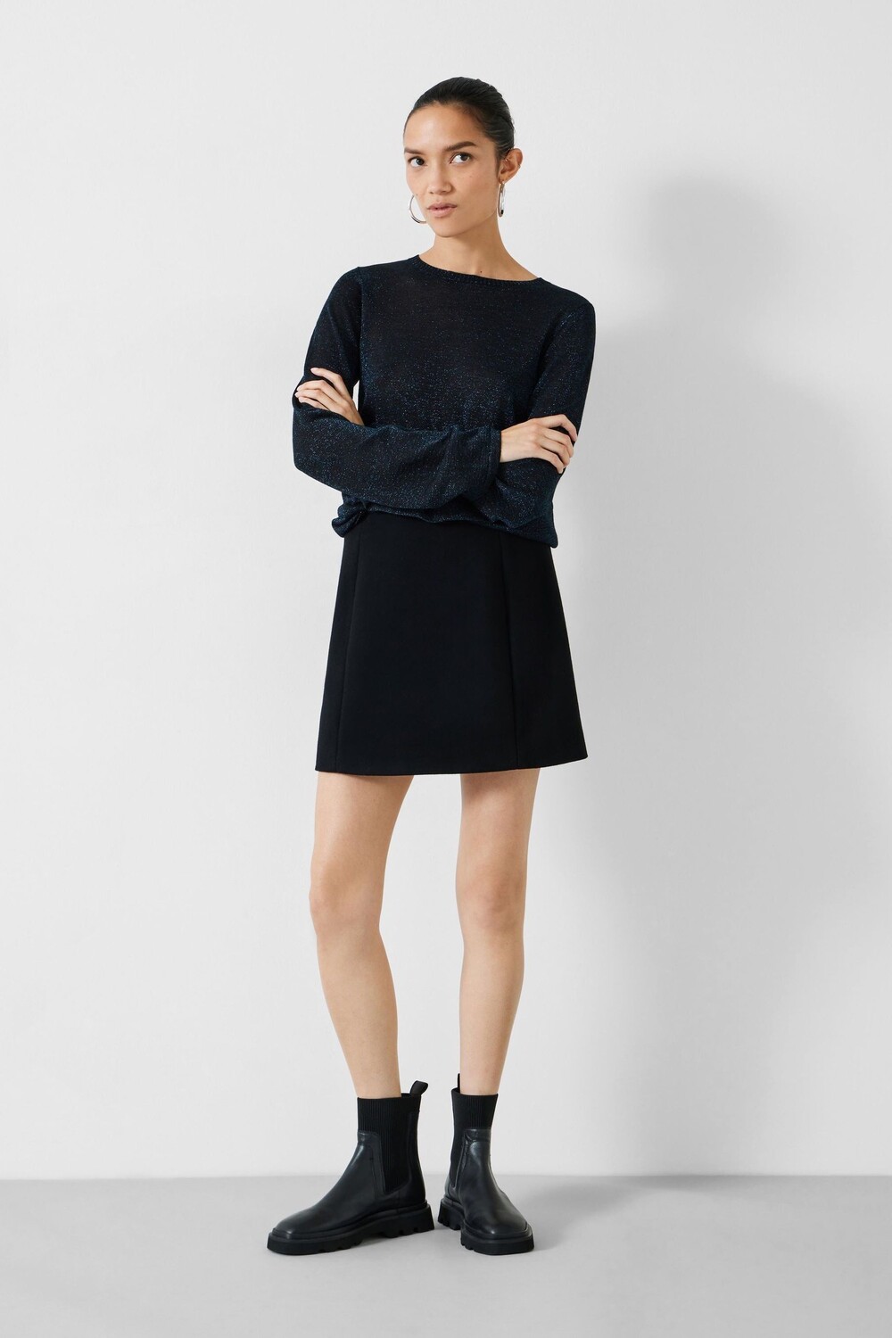 Свитер-Колонна Лорин с круглым вырезом и широкими рукавами Hush, черный
Свитер-Колонна Лорин с круглым вырезом и широкими рукавами Hush, черный