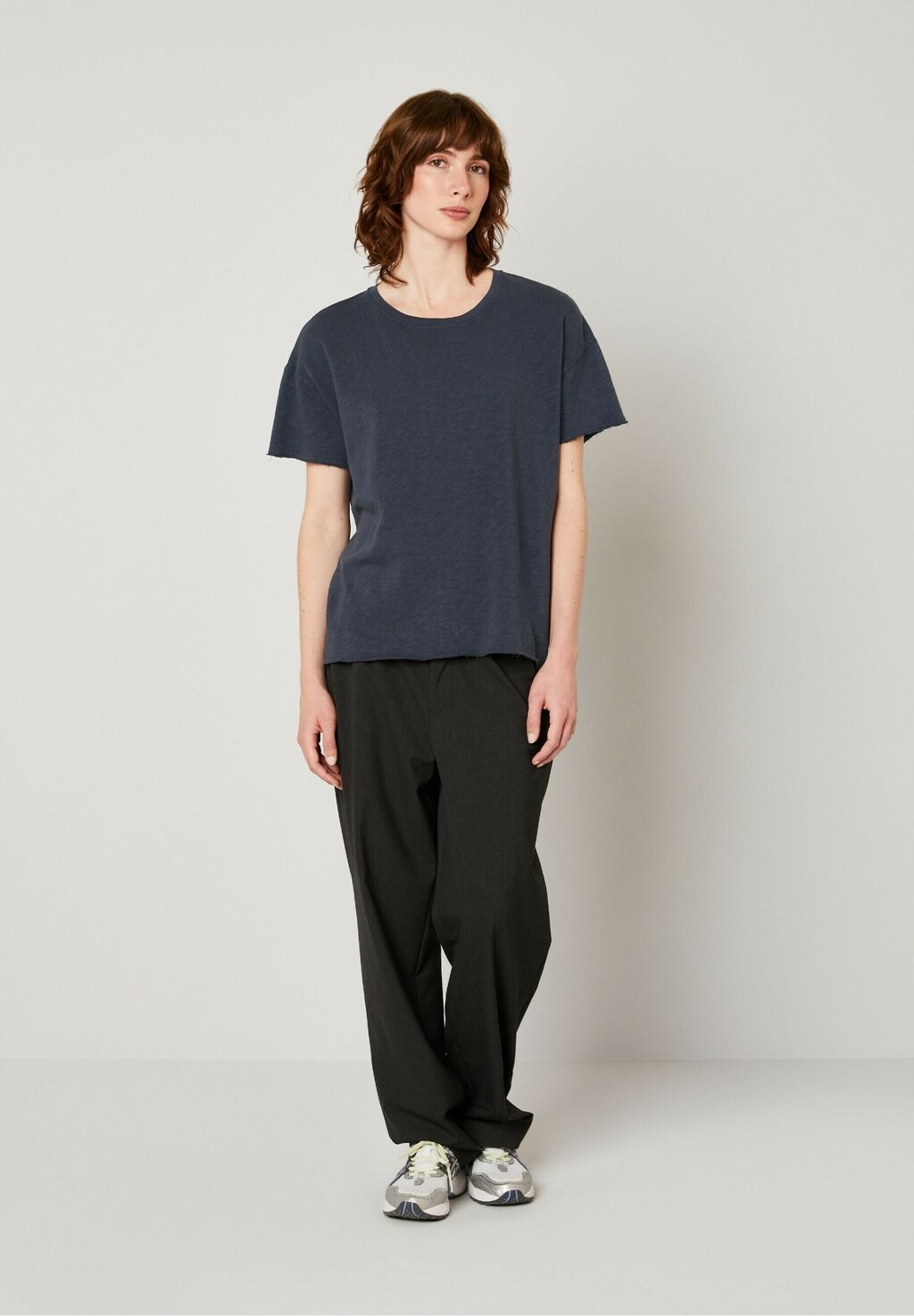 Базовая футболка American Vintage, синий
Базовая футболка American Vintage, синий