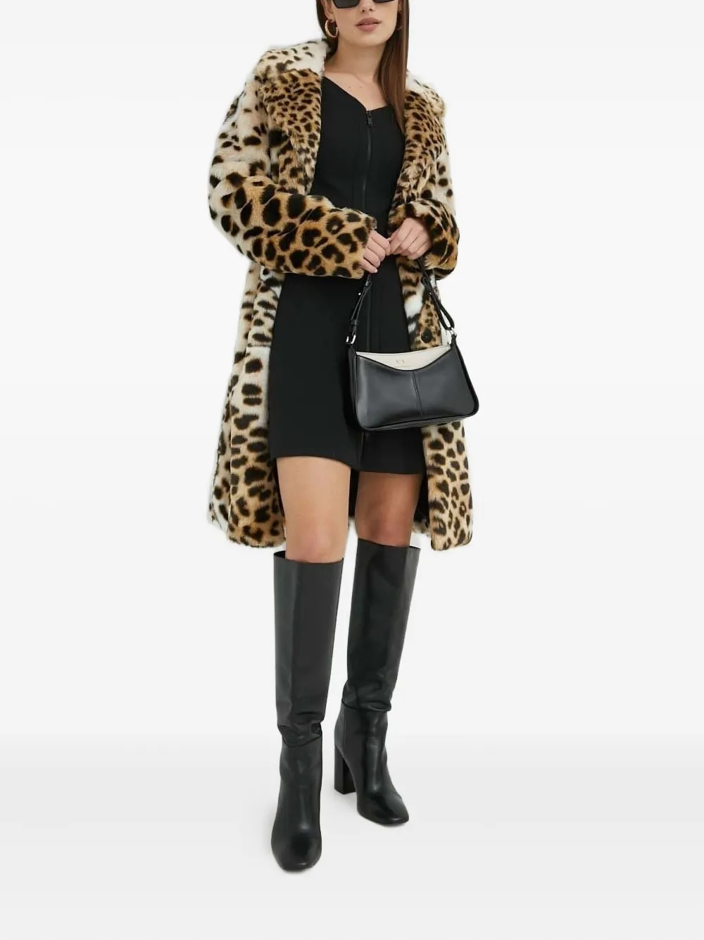 Мини-платье на каждый день с застежкой-молнией спереди и рукавами три четверти Trussardi, черный
Мини-платье на каждый день с застежкой-молнией спереди и рукавами три четверти Trussardi, черный